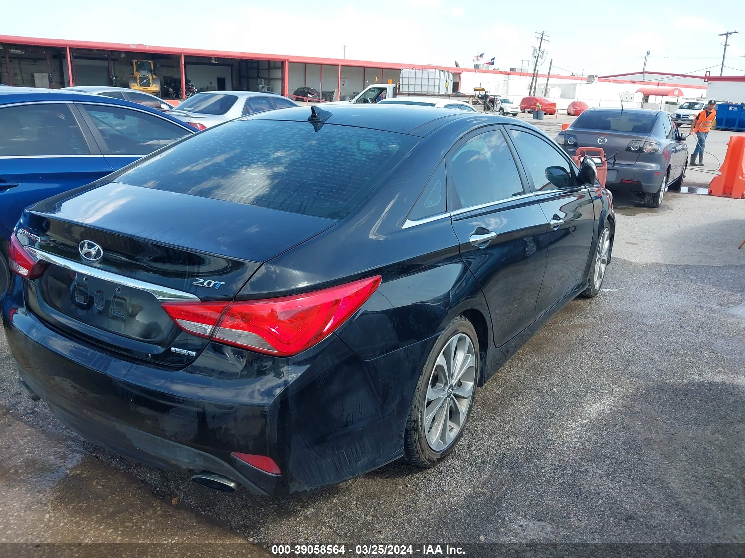 Photo 3 VIN: 5NPEC4AB2EH841350 - HYUNDAI SONATA 