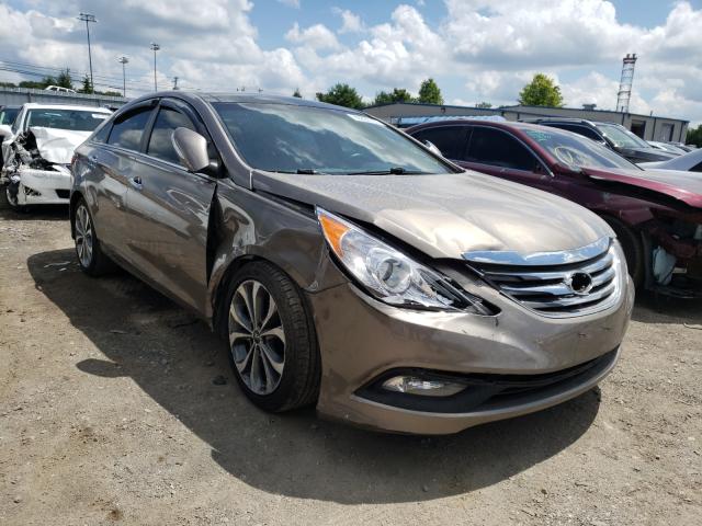 Photo 0 VIN: 5NPEC4AB2EH847620 - HYUNDAI SONATA SE 