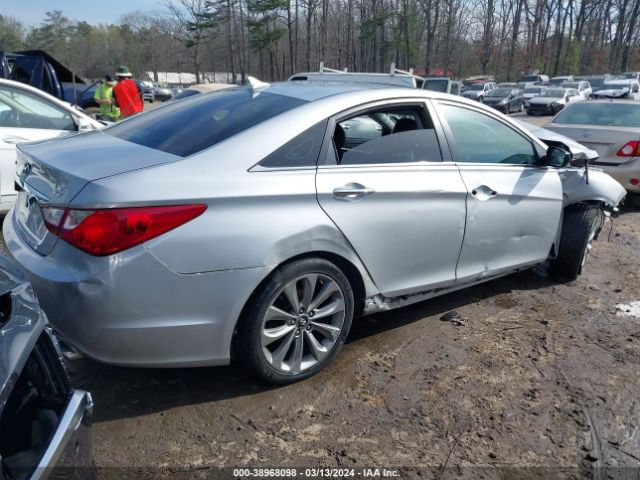 Photo 3 VIN: 5NPEC4AB3BH211042 - HYUNDAI SONATA 