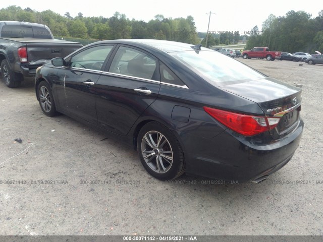 Photo 2 VIN: 5NPEC4AB3BH217438 - HYUNDAI SONATA 