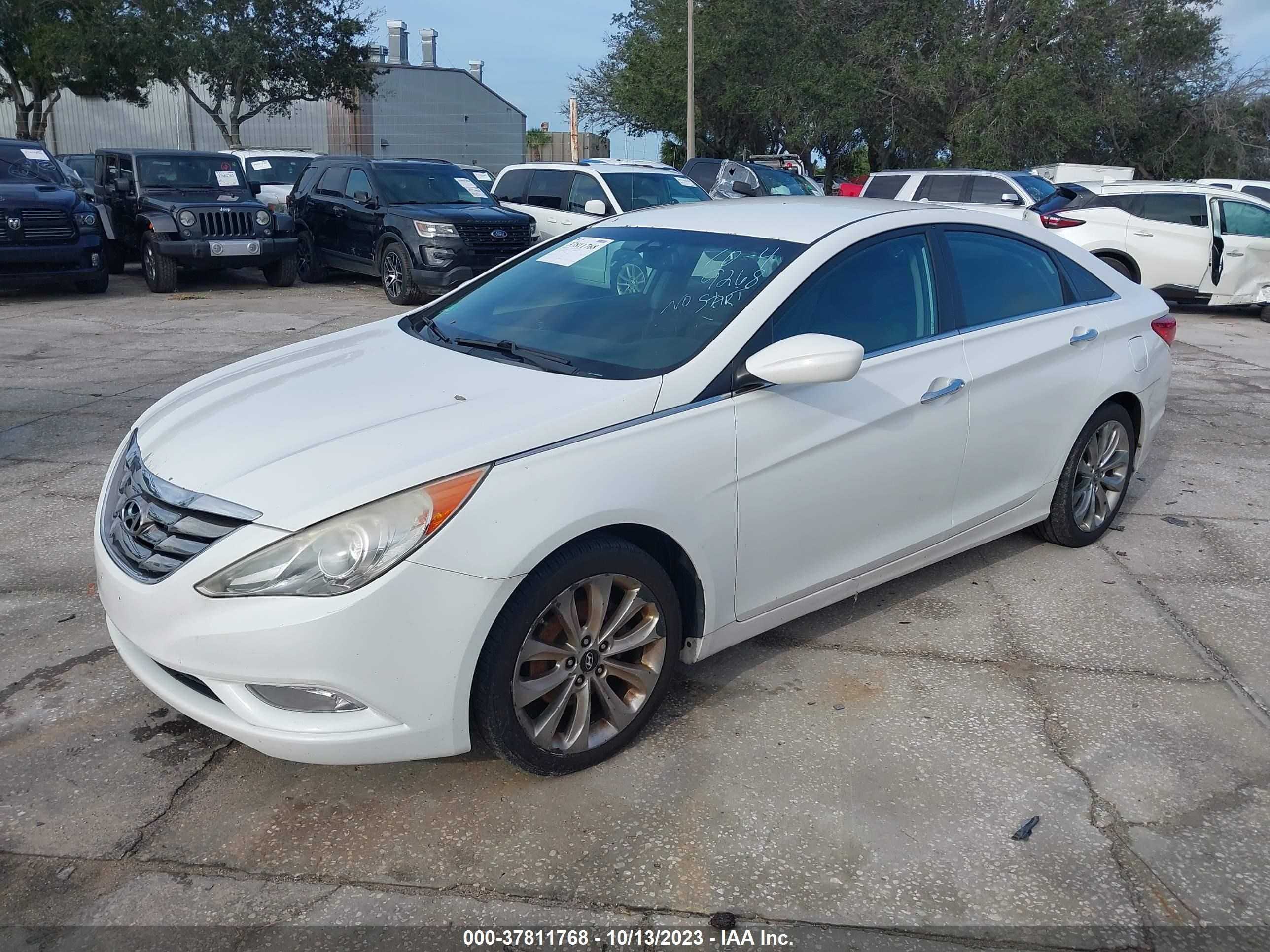 Photo 1 VIN: 5NPEC4AB3BH253047 - HYUNDAI SONATA 