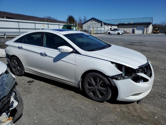 Photo 3 VIN: 5NPEC4AB3BH303963 - HYUNDAI SONATA SE 