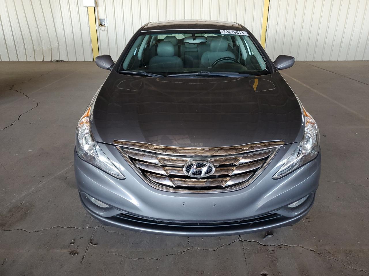 Photo 4 VIN: 5NPEC4AB3CH389941 - HYUNDAI SONATA 