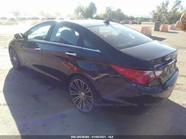 Photo 2 VIN: 5NPEC4AB3CH410402 - HYUNDAI SONATA 