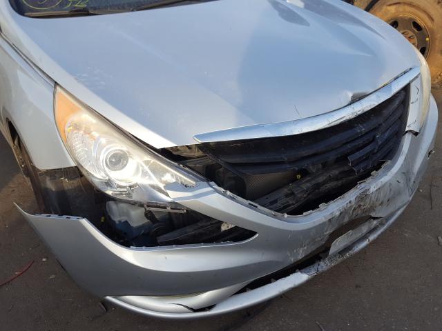 Photo 8 VIN: 5NPEC4AB3CH465223 - HYUNDAI SONATA SE 