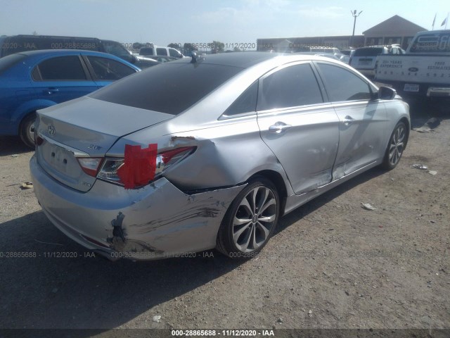 Photo 3 VIN: 5NPEC4AB3CH487870 - HYUNDAI SONATA 