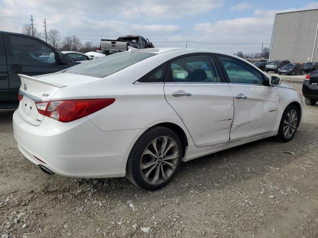 Photo 2 VIN: 5NPEC4AB3DH639969 - HYUNDAI SONATA 