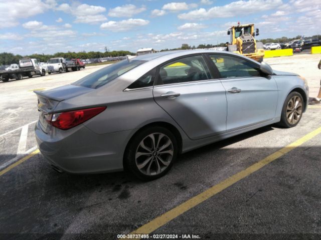 Photo 3 VIN: 5NPEC4AB3DH748030 - HYUNDAI SONATA 