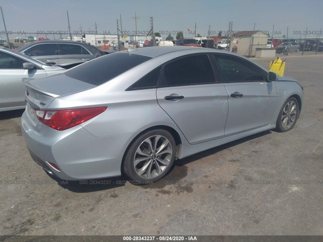 Photo 3 VIN: 5NPEC4AB3EH835718 - HYUNDAI SONATA 