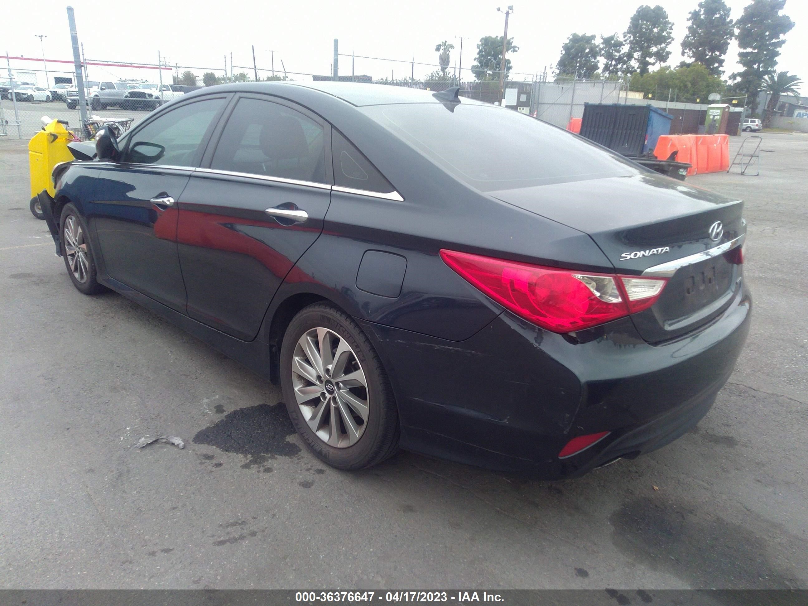 Photo 2 VIN: 5NPEC4AB3EH908490 - HYUNDAI SONATA 