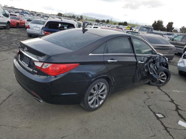 Photo 2 VIN: 5NPEC4AB4BH233874 - HYUNDAI SONATA 