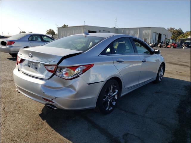 Photo 3 VIN: 5NPEC4AB4BH279995 - HYUNDAI SONATA SE 