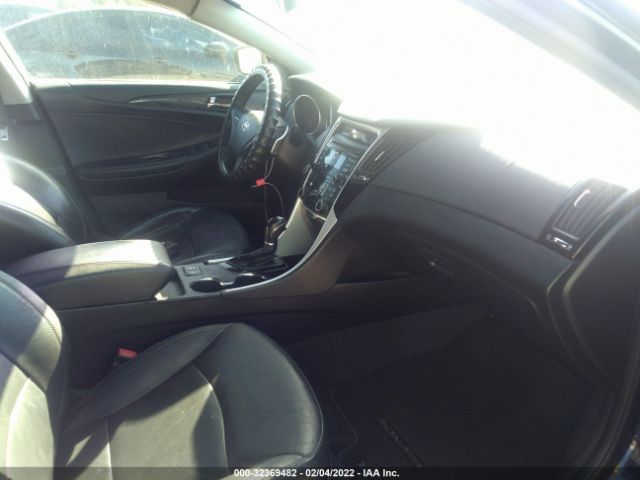 Photo 4 VIN: 5NPEC4AB4CH337427 - HYUNDAI SONATA 