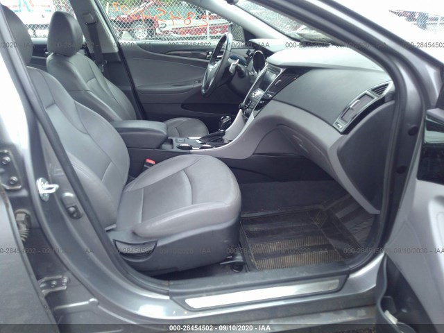 Photo 4 VIN: 5NPEC4AB4CH368547 - HYUNDAI SONATA 