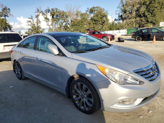 Photo 3 VIN: 5NPEC4AB4CH379063 - HYUNDAI SONATA SE 