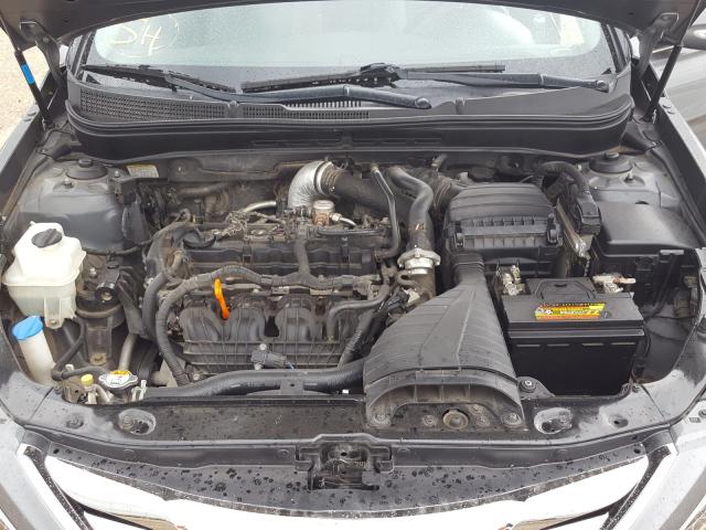 Photo 6 VIN: 5NPEC4AB4CH394131 - HYUNDAI SONATA SE 