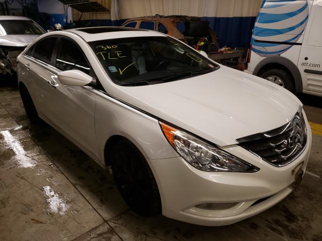 Photo 0 VIN: 5NPEC4AB4CH425264 - HYUNDAI SONATA SE 