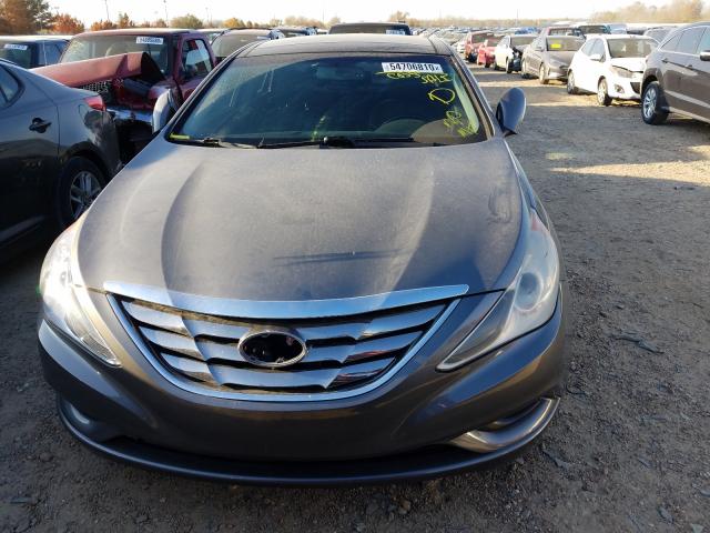 Photo 8 VIN: 5NPEC4AB4DH555577 - HYUNDAI SONATA SE 