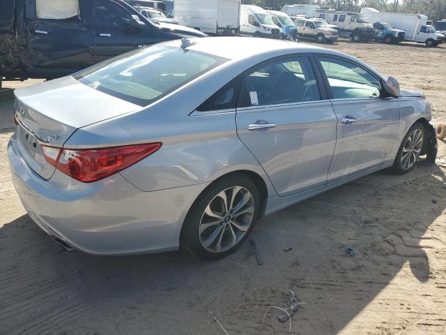 Photo 2 VIN: 5NPEC4AB4DH724366 - HYUNDAI SONATA SE 