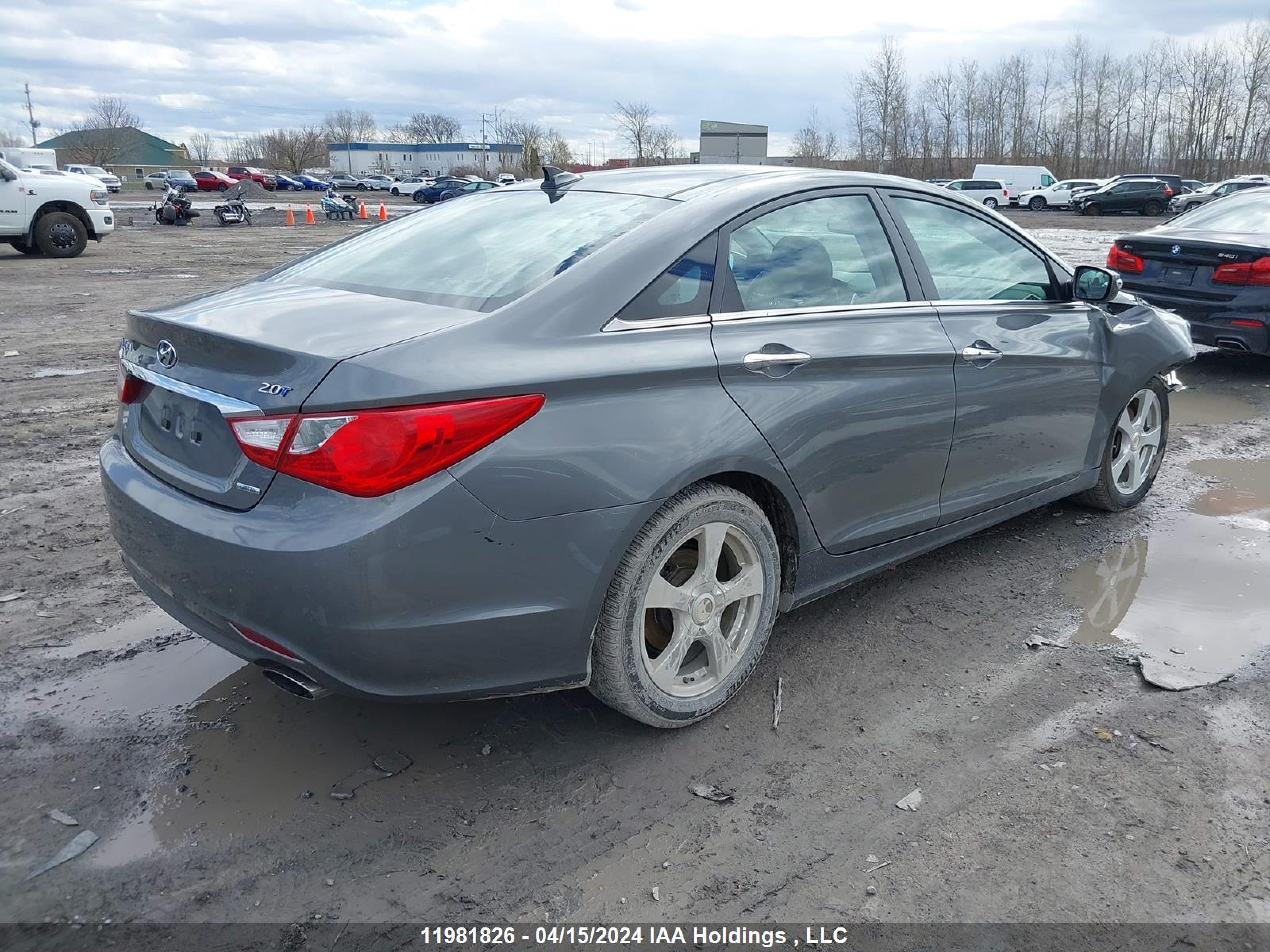 Photo 3 VIN: 5NPEC4AB4DH735965 - HYUNDAI SONATA 