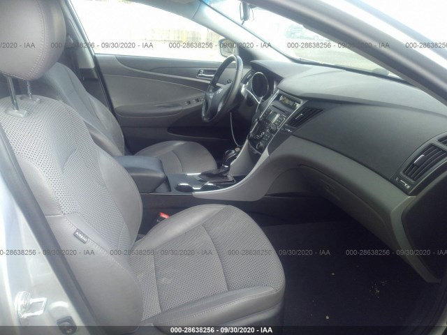 Photo 4 VIN: 5NPEC4AB5BH253549 - HYUNDAI SONATA 