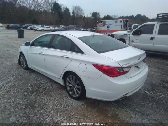 Photo 2 VIN: 5NPEC4AB5BH261957 - HYUNDAI SONATA 