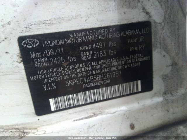 Photo 8 VIN: 5NPEC4AB5BH261957 - HYUNDAI SONATA 