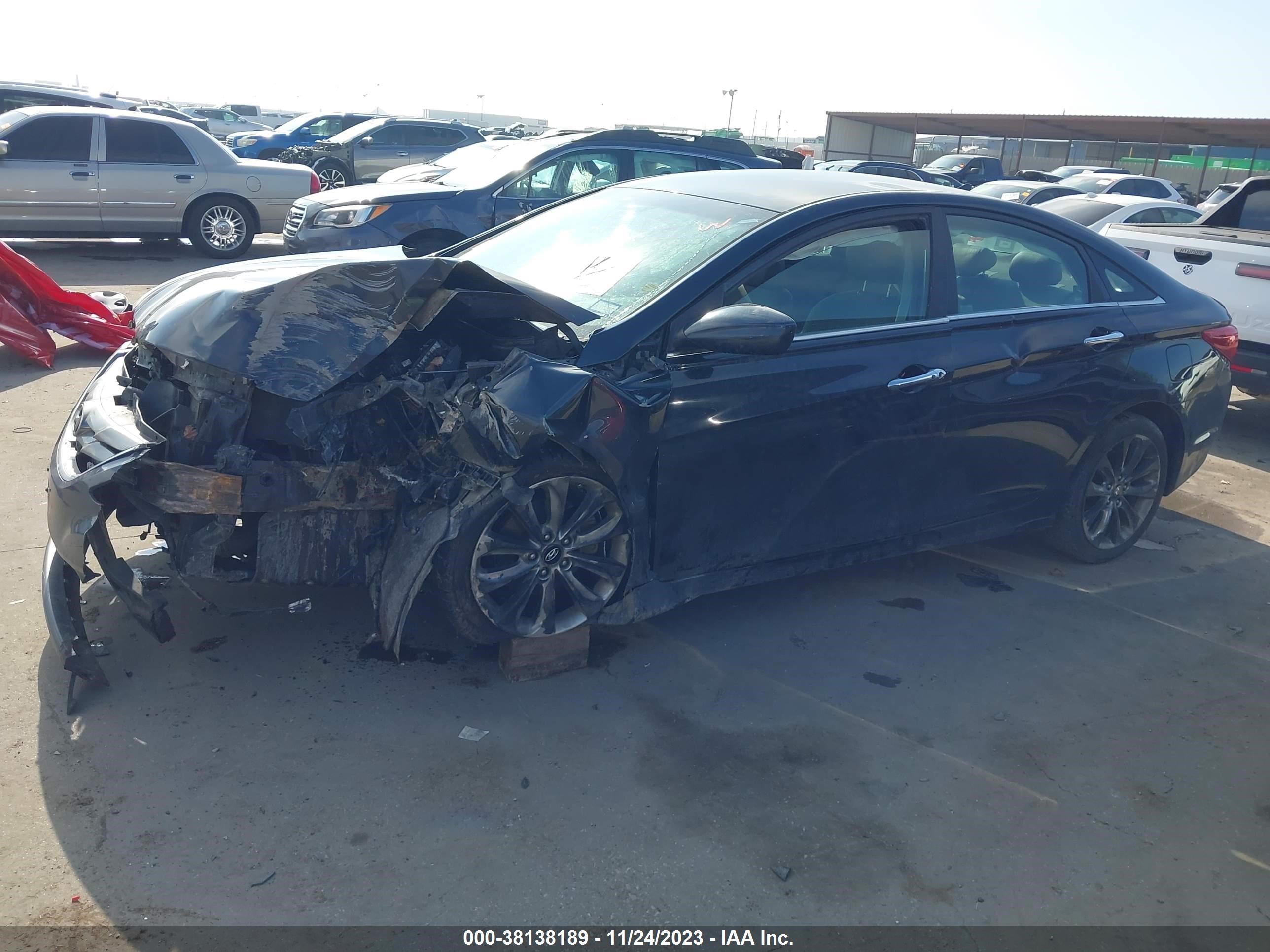 Photo 14 VIN: 5NPEC4AB5BH268200 - HYUNDAI SONATA 