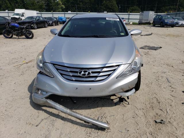 Photo 4 VIN: 5NPEC4AB5CH321768 - HYUNDAI SONATA SE 