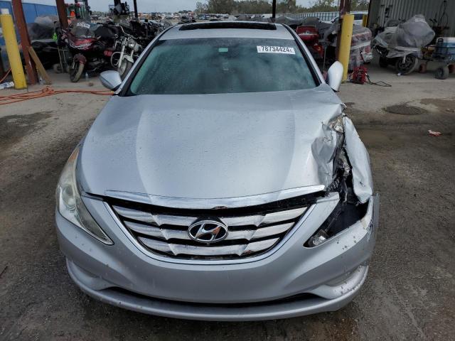 Photo 4 VIN: 5NPEC4AB5CH410238 - HYUNDAI SONATA SE 