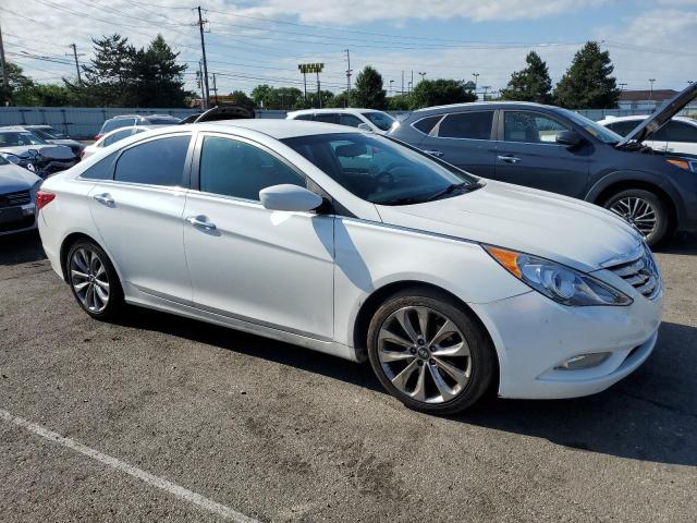 Photo 3 VIN: 5NPEC4AB5CH413317 - HYUNDAI SONATA 