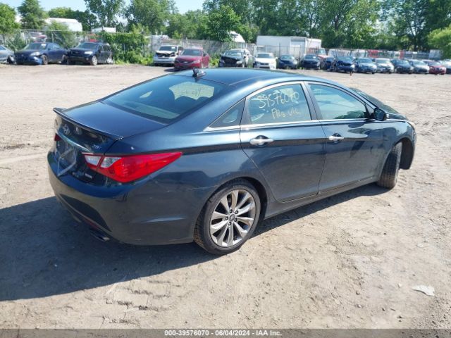 Photo 3 VIN: 5NPEC4AB5CH481066 - HYUNDAI SONATA 