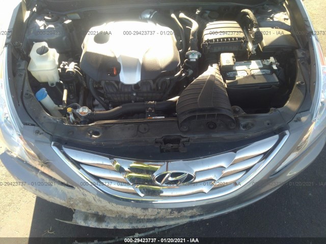 Photo 9 VIN: 5NPEC4AB5DH779196 - HYUNDAI SONATA 