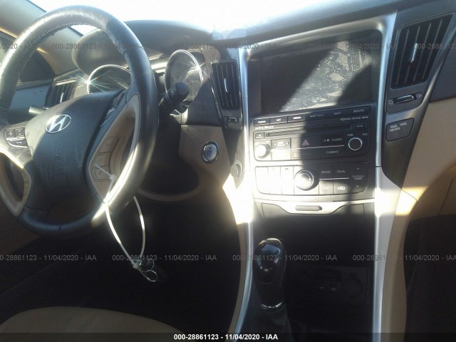 Photo 5 VIN: 5NPEC4AB5EH934542 - HYUNDAI SONATA 