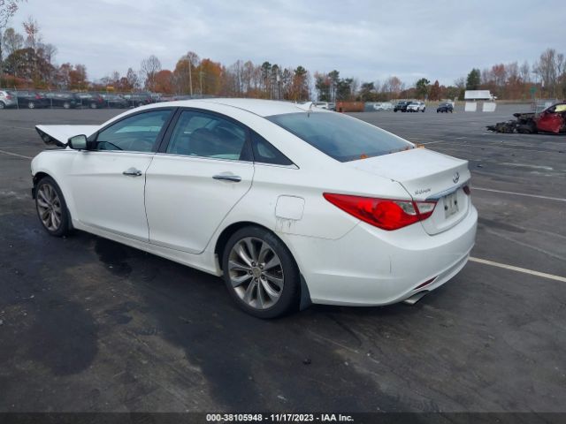 Photo 2 VIN: 5NPEC4AB6BH204991 - HYUNDAI SONATA 