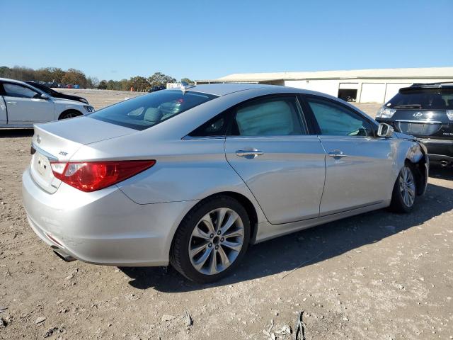 Photo 2 VIN: 5NPEC4AB6BH205526 - HYUNDAI SONATA SE 