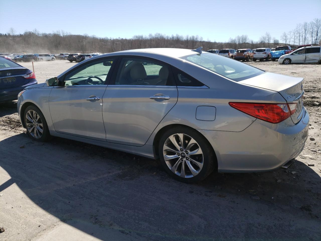 Photo 1 VIN: 5NPEC4AB6BH263989 - HYUNDAI SONATA 