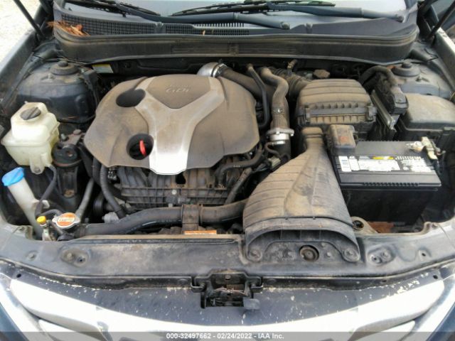 Photo 9 VIN: 5NPEC4AB6CH325358 - HYUNDAI SONATA 