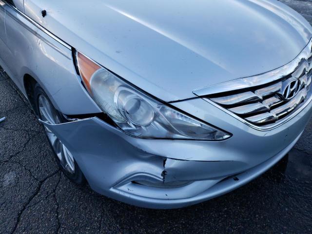 Photo 8 VIN: 5NPEC4AB6CH376617 - HYUNDAI SONATA SE 