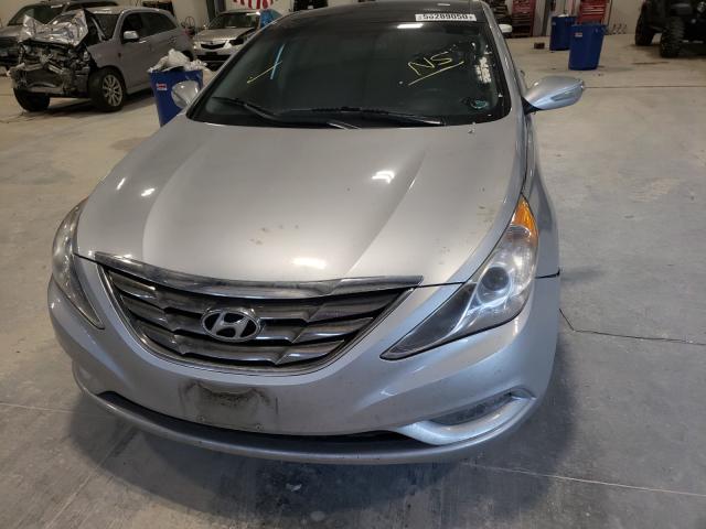 Photo 8 VIN: 5NPEC4AB6CH424634 - HYUNDAI SONATA SE 