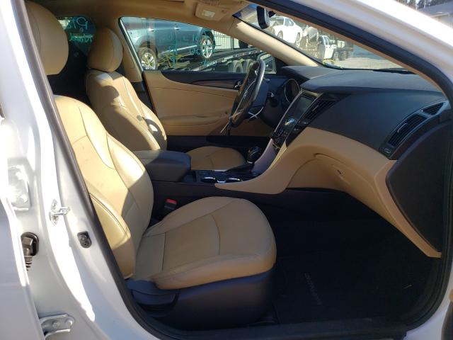 Photo 4 VIN: 5NPEC4AB6DH584319 - HYUNDAI SONATA SE 