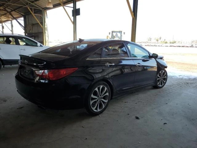 Photo 2 VIN: 5NPEC4AB6DH710596 - HYUNDAI SONATA 