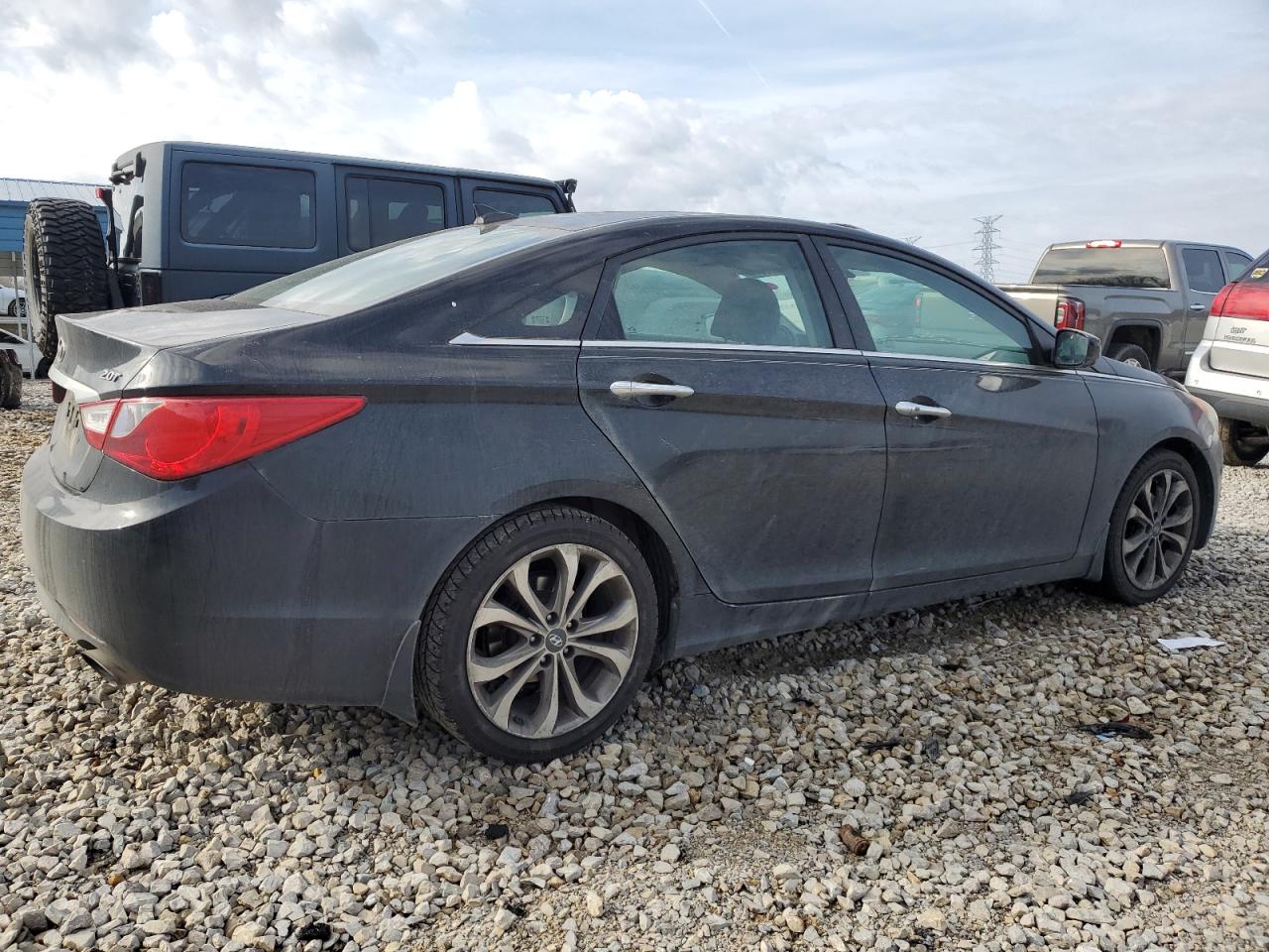 Photo 2 VIN: 5NPEC4AB6DH775772 - HYUNDAI SONATA 