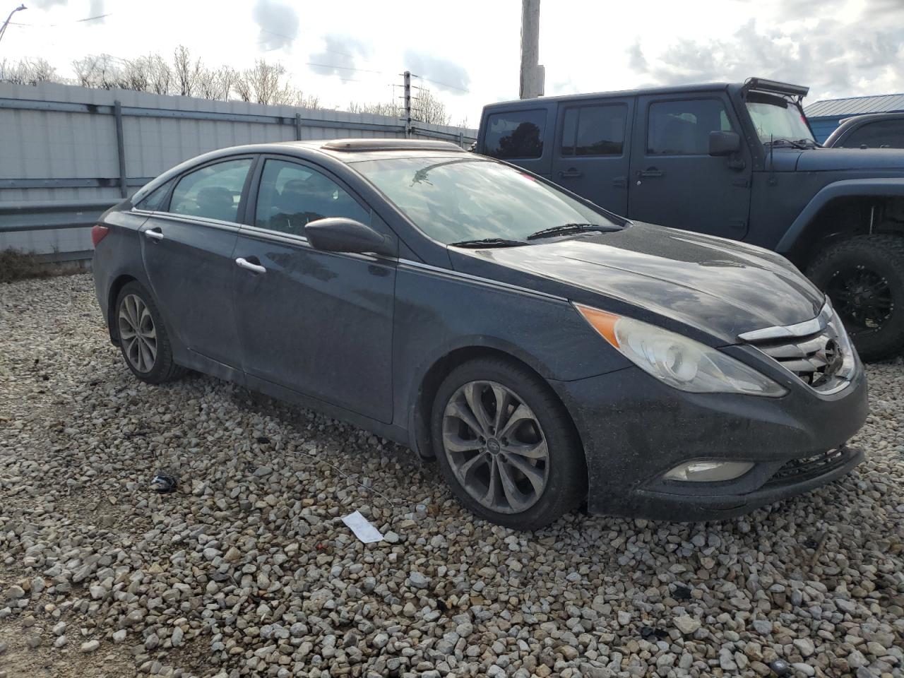 Photo 3 VIN: 5NPEC4AB6DH775772 - HYUNDAI SONATA 