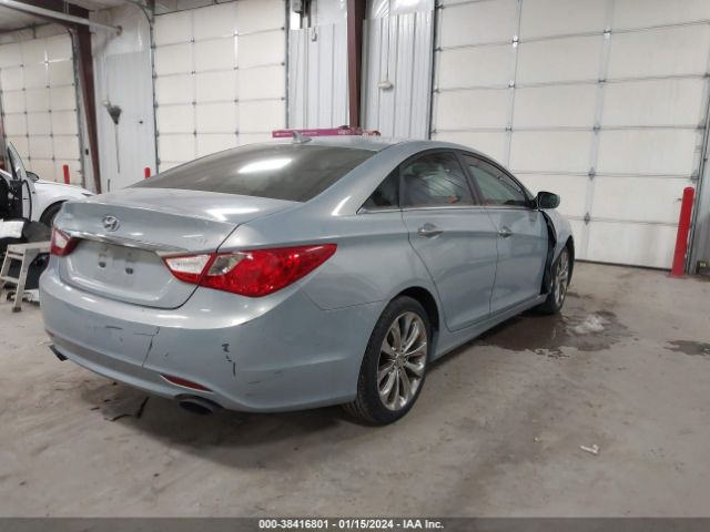 Photo 3 VIN: 5NPEC4AB7BH173069 - HYUNDAI SONATA 