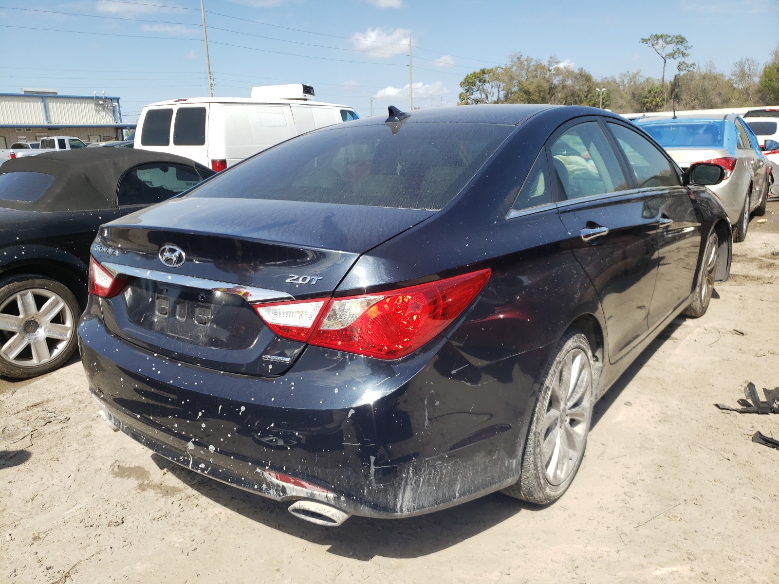 Photo 3 VIN: 5NPEC4AB7BH213781 - HYUNDAI SONATA SE 