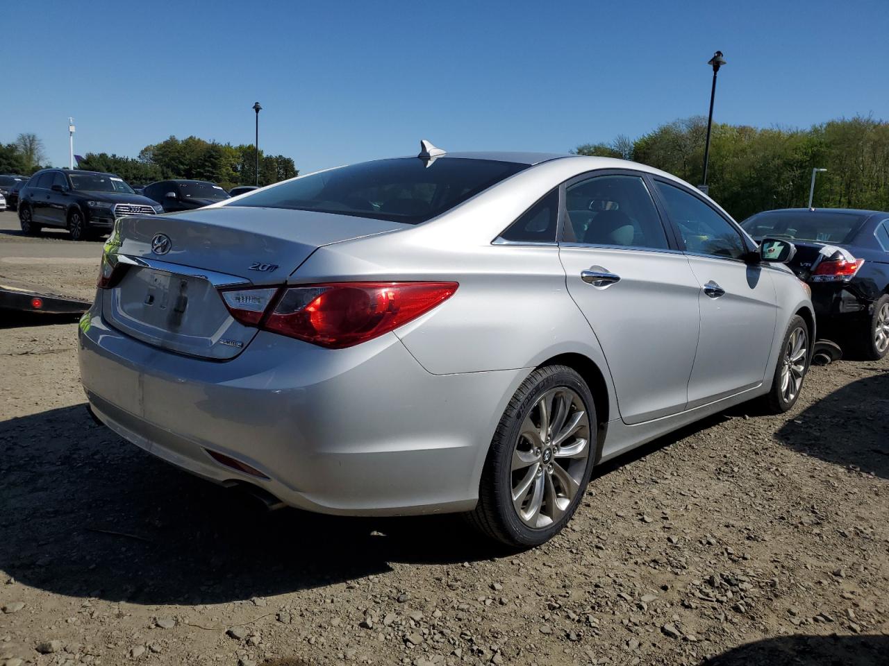 Photo 2 VIN: 5NPEC4AB7BH218270 - HYUNDAI SONATA 