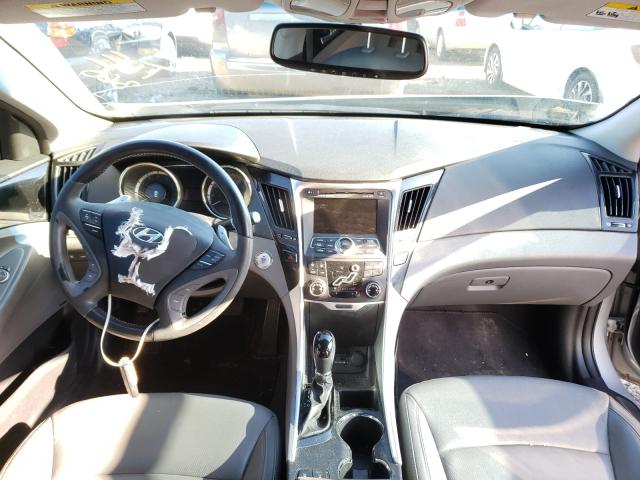 Photo 8 VIN: 5NPEC4AB7BH299609 - HYUNDAI SONATA SE 