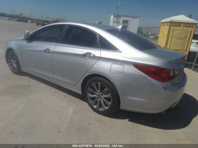 Photo 2 VIN: 5NPEC4AB7BH315968 - HYUNDAI SONATA 