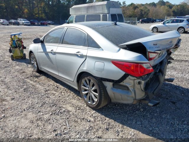 Photo 2 VIN: 5NPEC4AB7CH311288 - HYUNDAI SONATA 